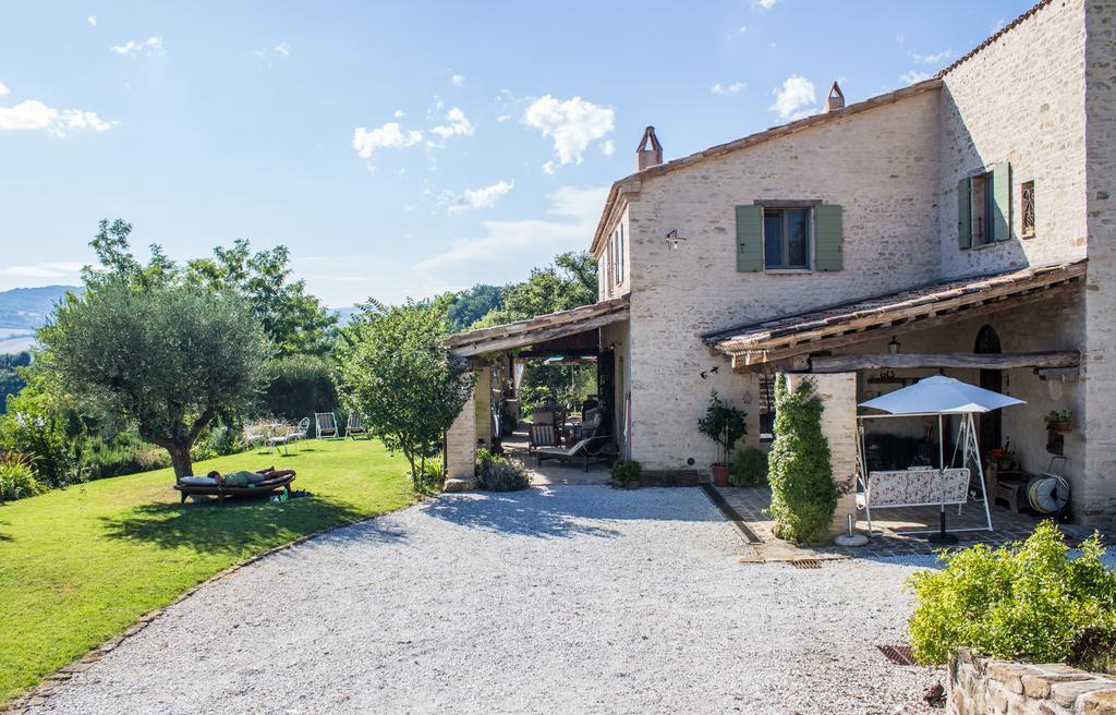 Poggio Dei Prugnoli Bed & Breakfast Tavoleto Ngoại thất bức ảnh