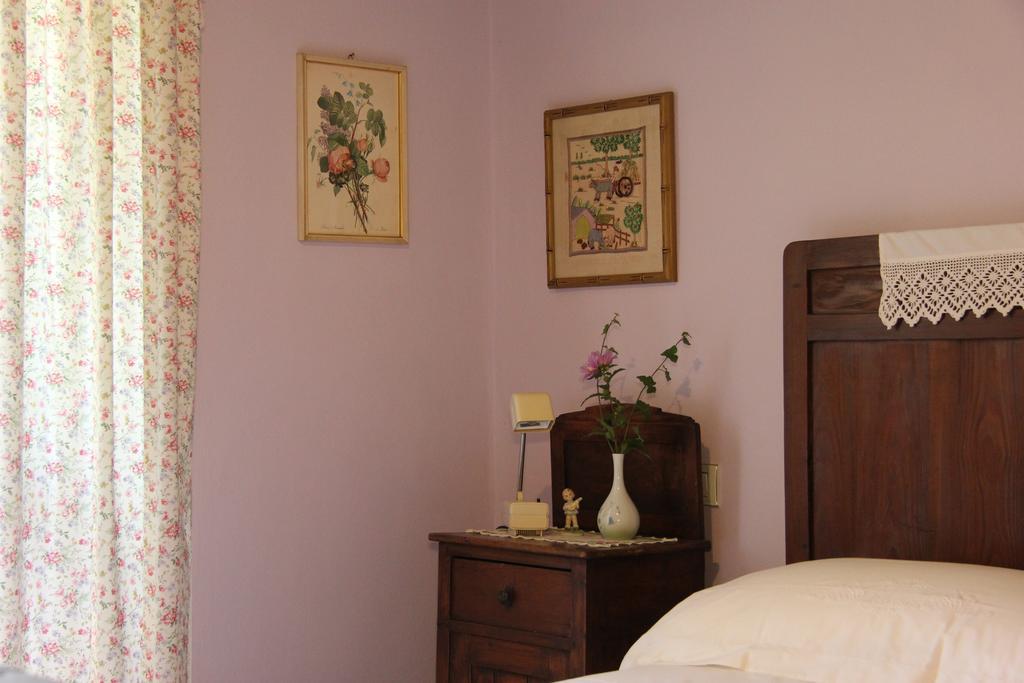 Poggio Dei Prugnoli Bed & Breakfast Tavoleto Ngoại thất bức ảnh
