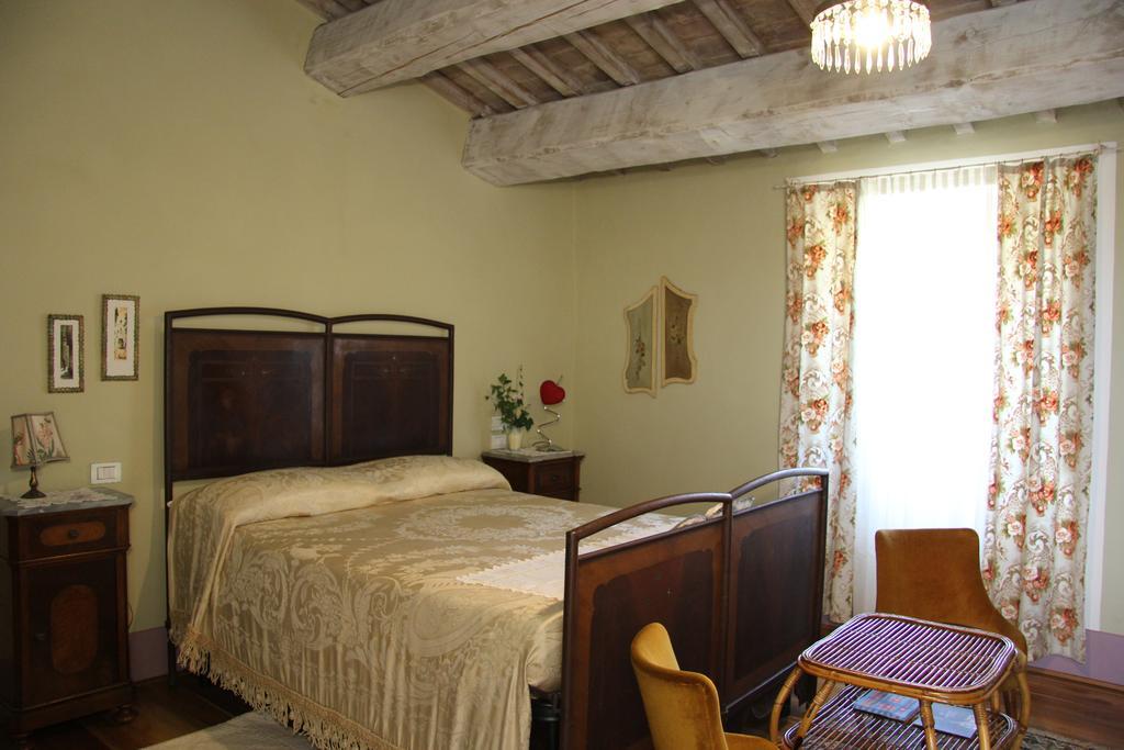 Poggio Dei Prugnoli Bed & Breakfast Tavoleto Ngoại thất bức ảnh